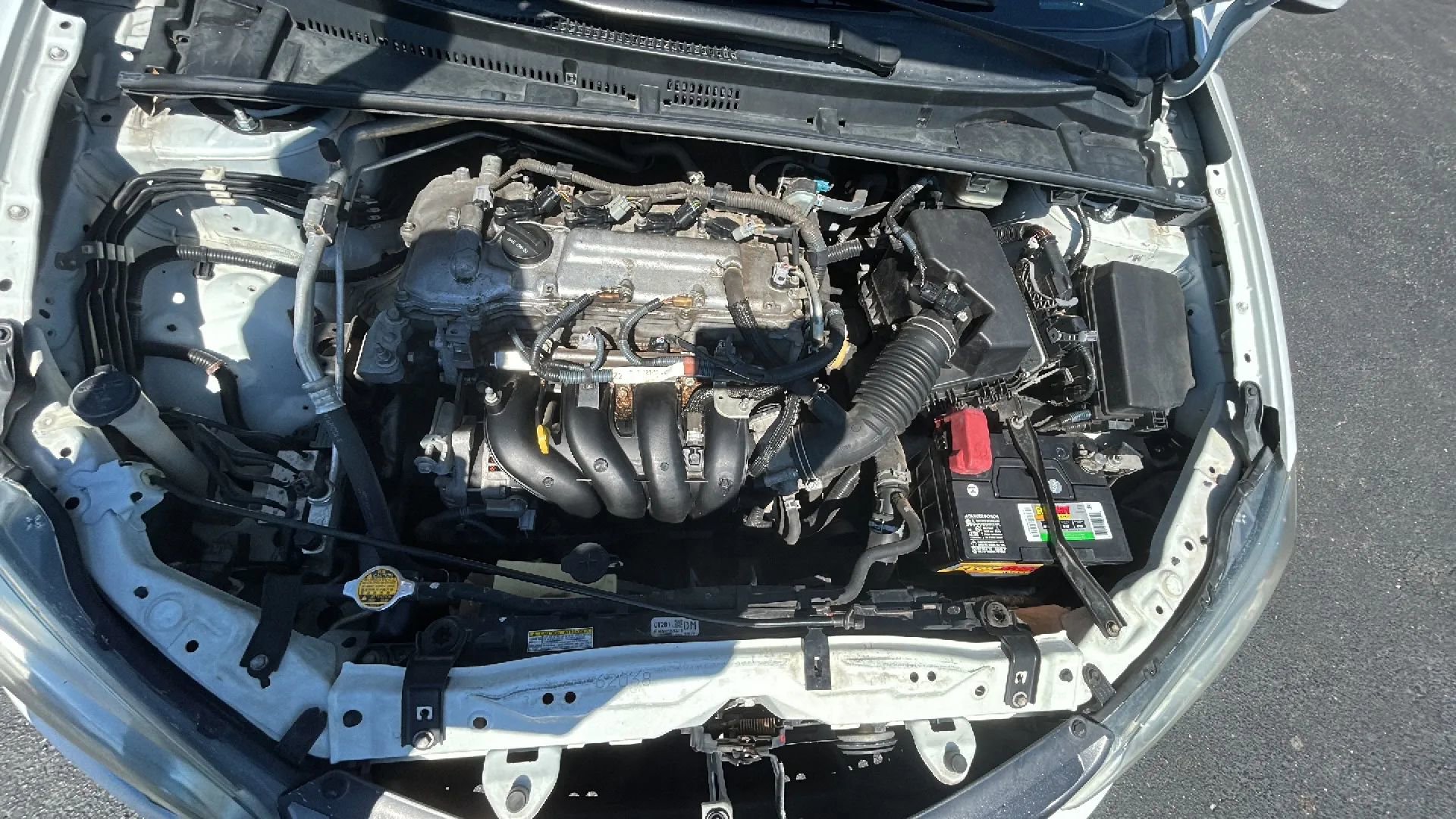 Used 2016 Toyota Corolla LE FWD image 29