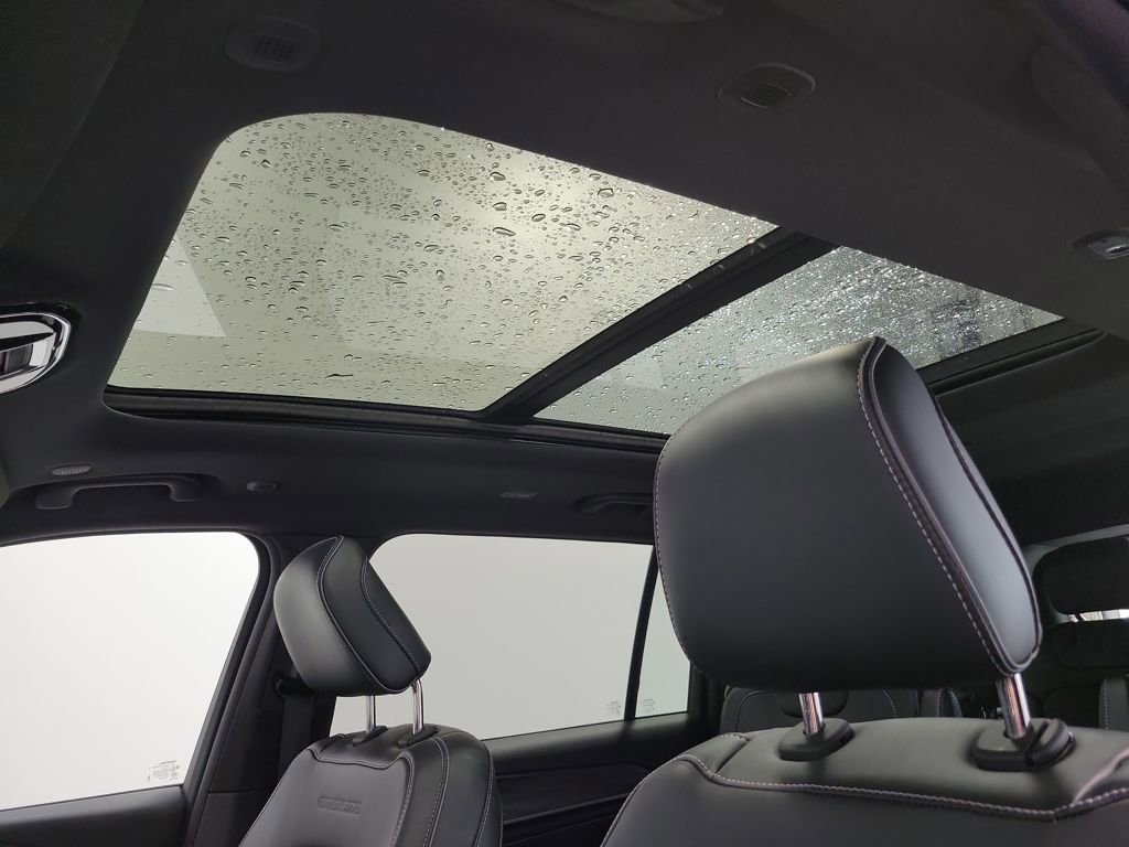 Used 2024 Jeep Grand Cherokee L Overland w/ Trailer Tow Package image 32