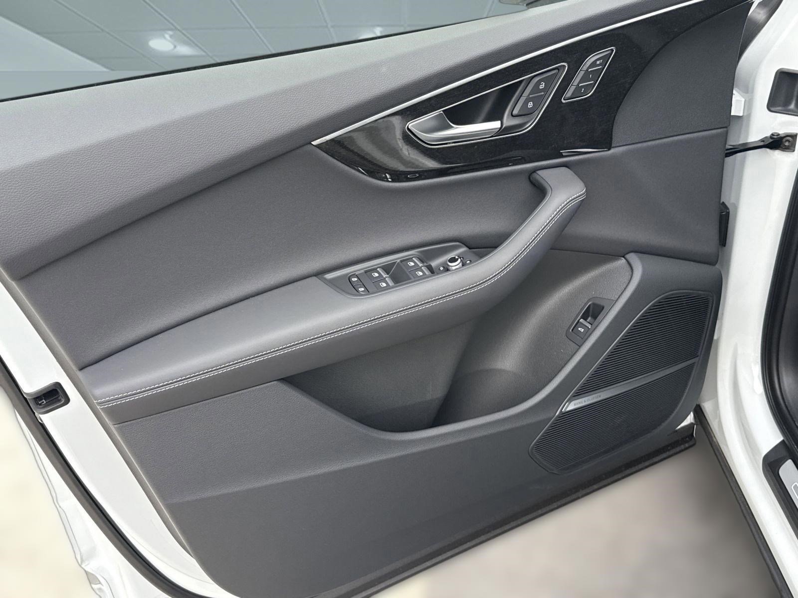 New 2025 Audi Q7 3.0T Premium Plus image 15