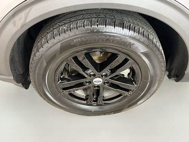 Used 2022 Ford Explorer XLT w/ Equipment Group 202A image 32