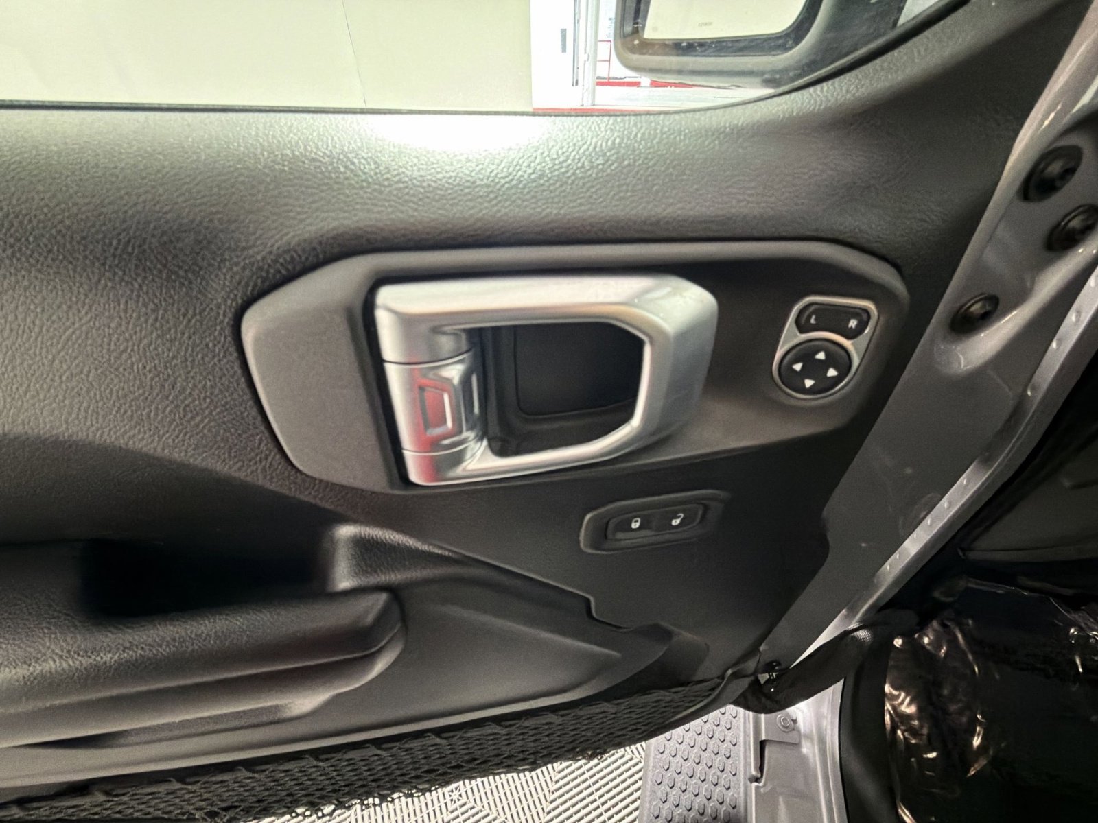 Used 2021 Jeep Wrangler Unlimited Sport image 15