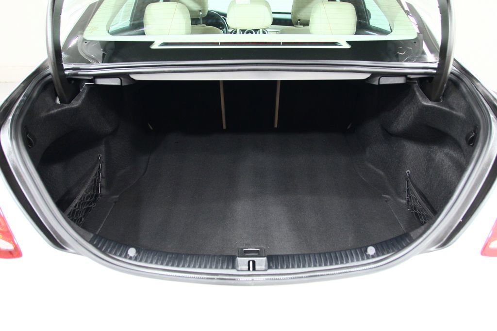 Used 2017 Mercedes-Benz C 300 4MATIC Sedan image 27