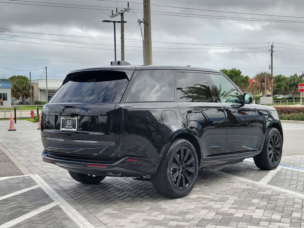 New 2026 Land Rover Range Rover SE image 5