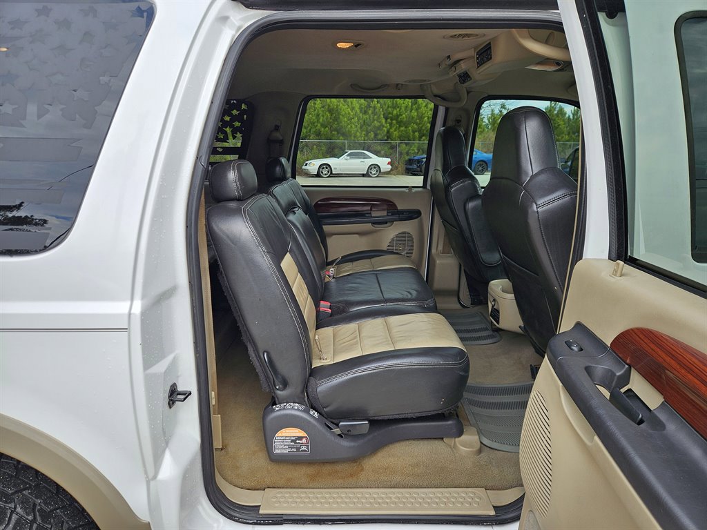 Used 2005 Ford Excursion Eddie Bauer image 10