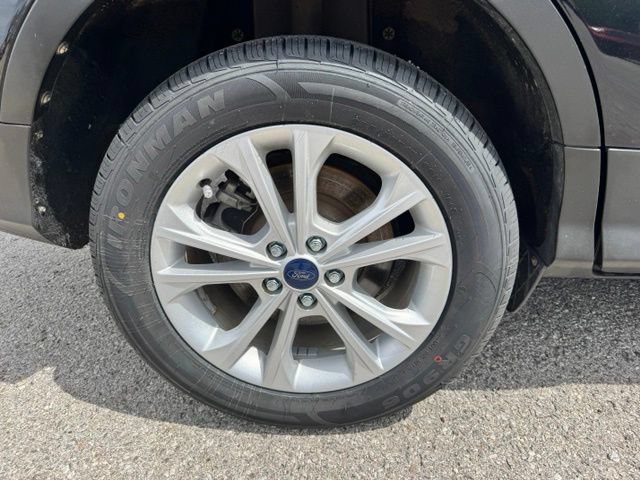 Used 2017 Ford Escape SE FWD image 11
