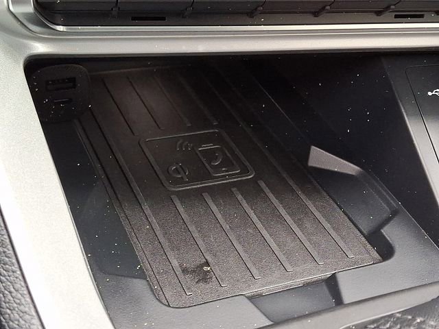 Used 2024 Audi Q3 2.0T Premium image 28