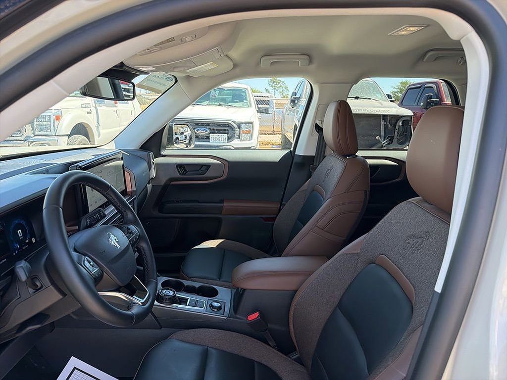 Certified 2025 Ford Bronco Sport Outer Banks w/ Outer Banks Tech Package+ image 9