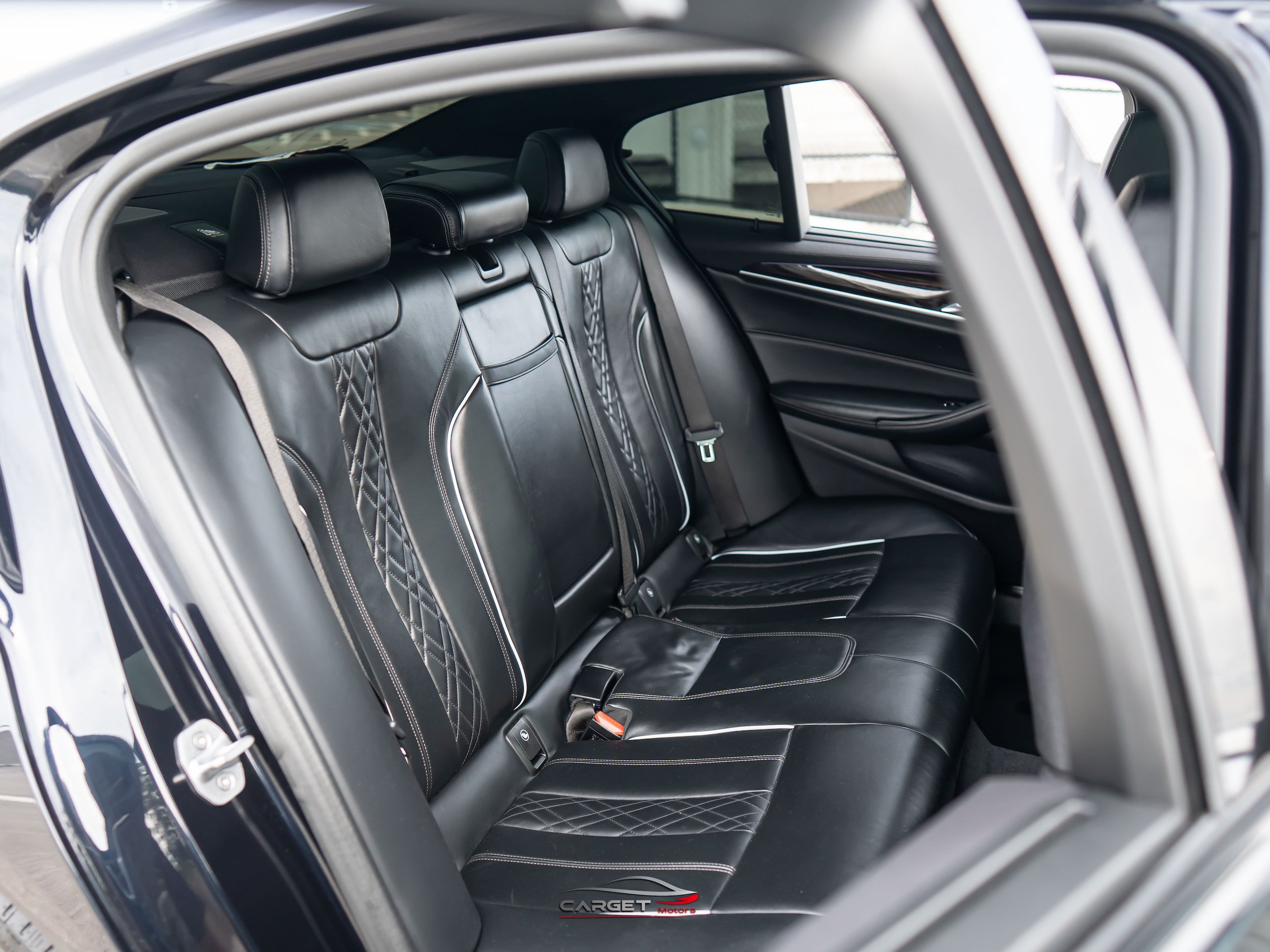 Used 2019 BMW M550i xDrive AWD/4WD image 16
