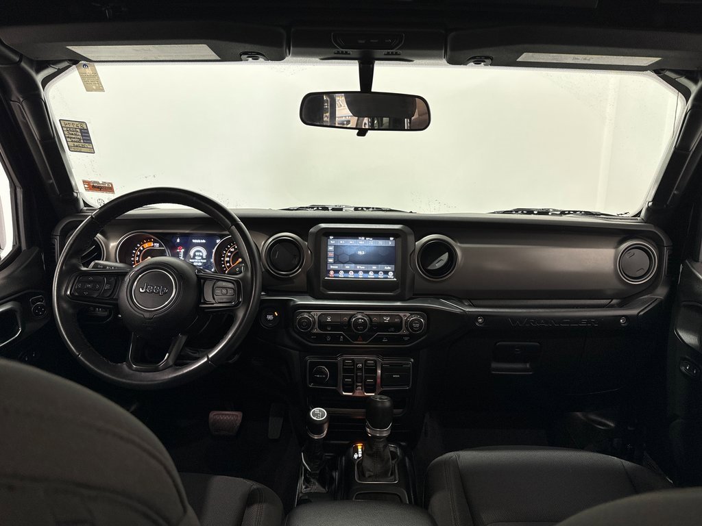 Used 2022 Jeep Wrangler Unlimited Sport image 2