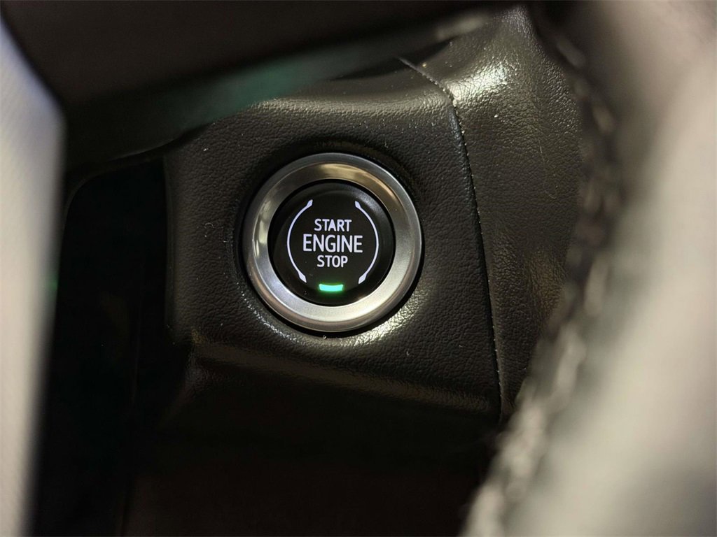 Used 2023 GMC Yukon SLT image 26