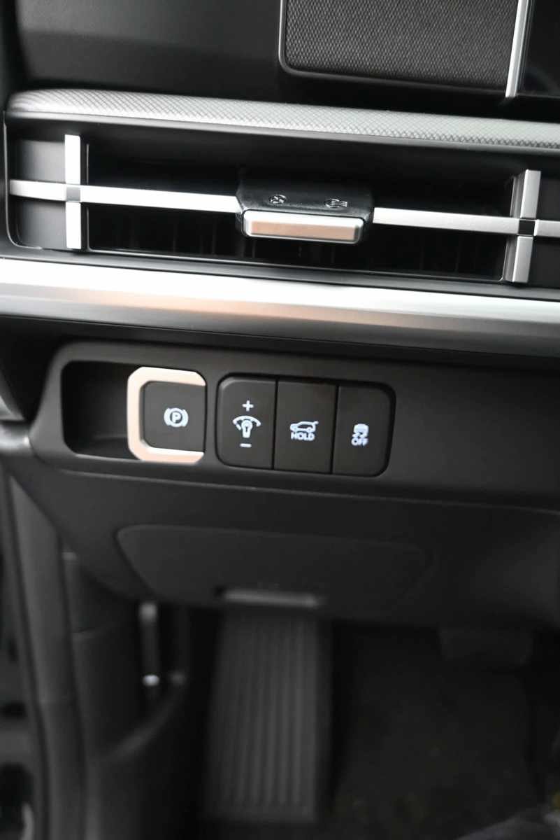 New 2026 Hyundai Santa Fe SEL FWD image 22