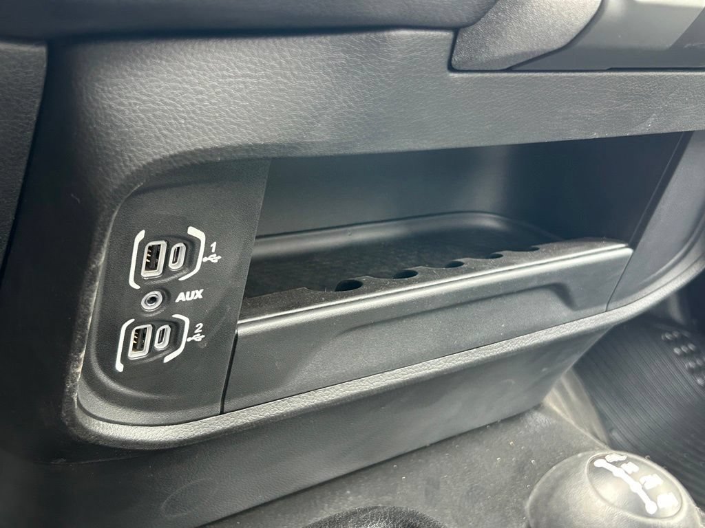 New 2024 RAM 3500 Tradesman AWD/4WD image 21