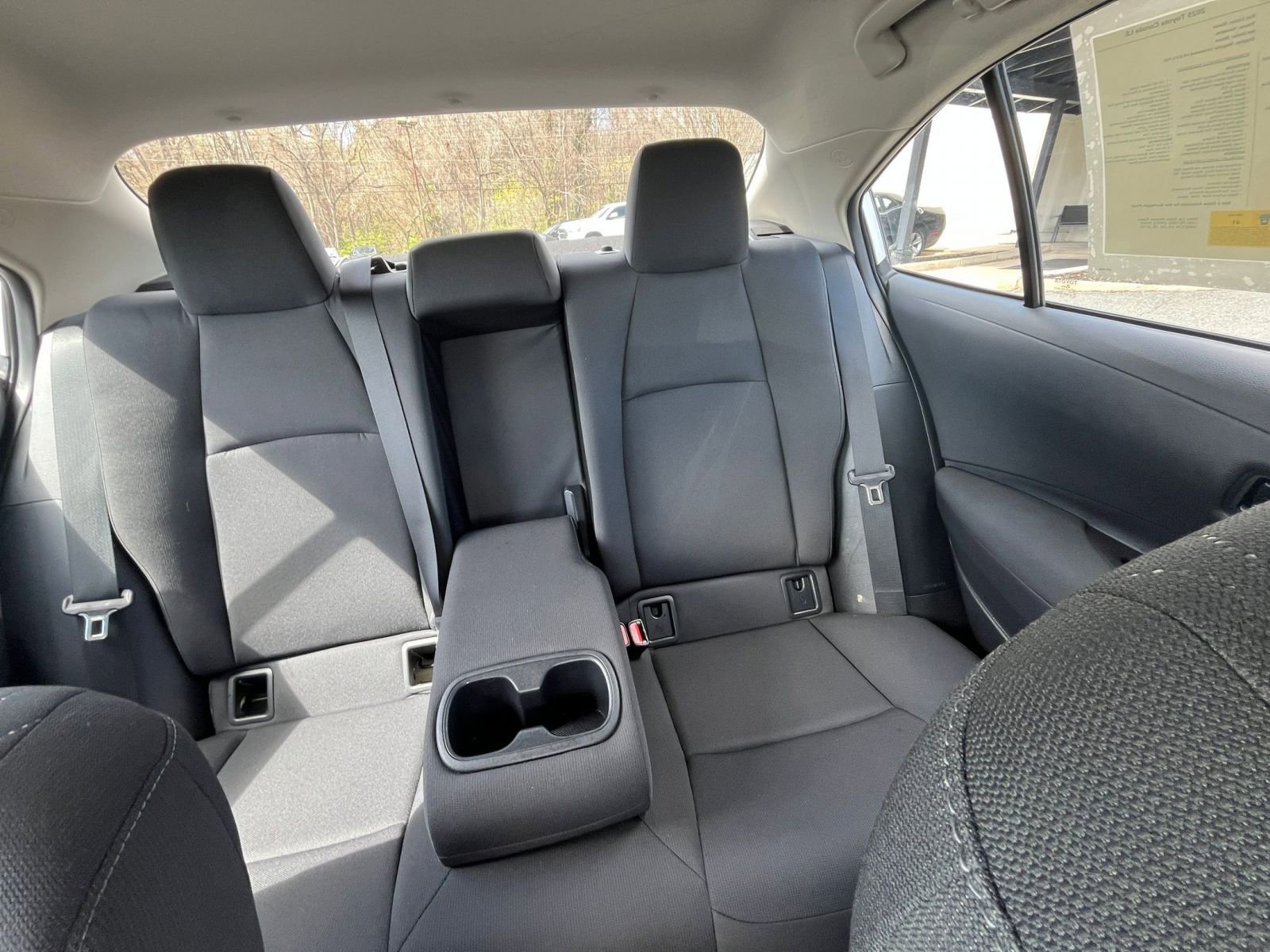 Used 2025 Toyota Corolla LE image 32