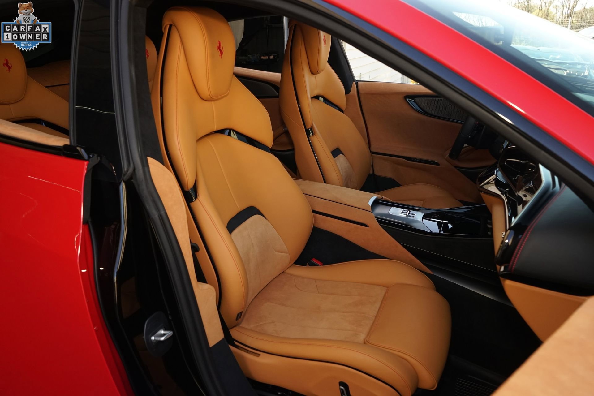 Used 2025 Ferrari Purosangue image 9