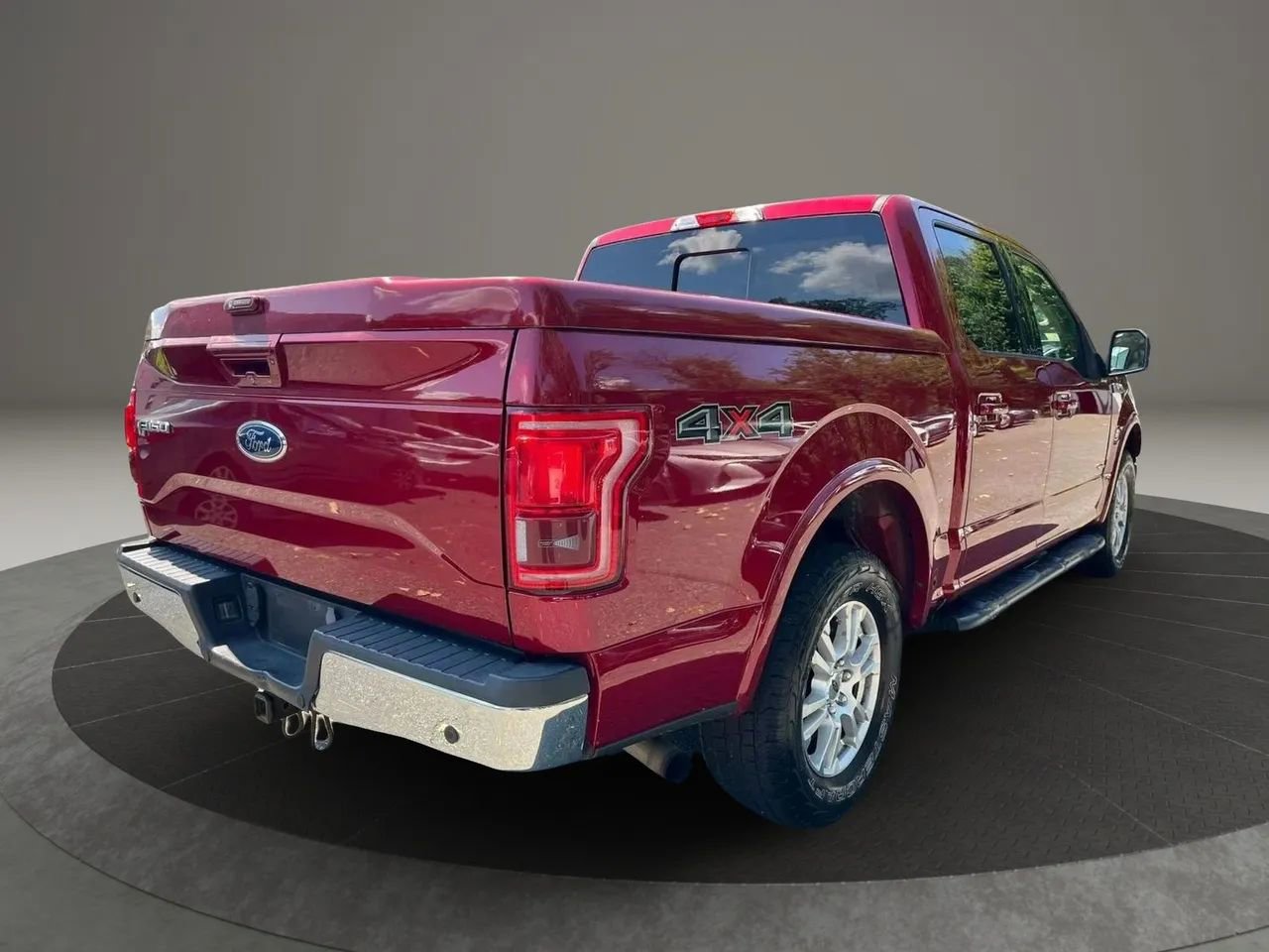 Used 2016 Ford F150 Lariat w/ Equipment Group 501A Mid image 6