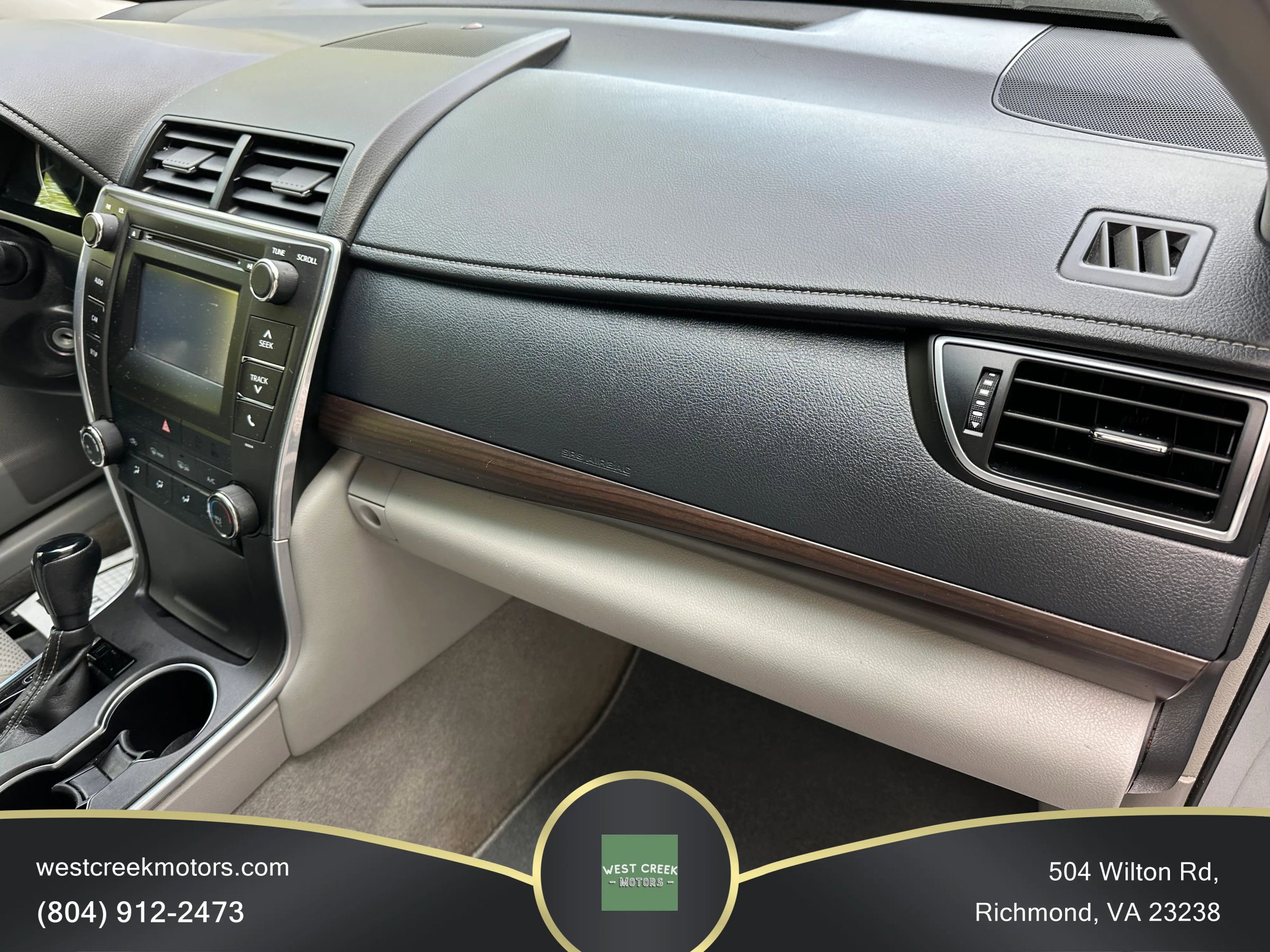 Used 2017 Toyota Camry LE image 12