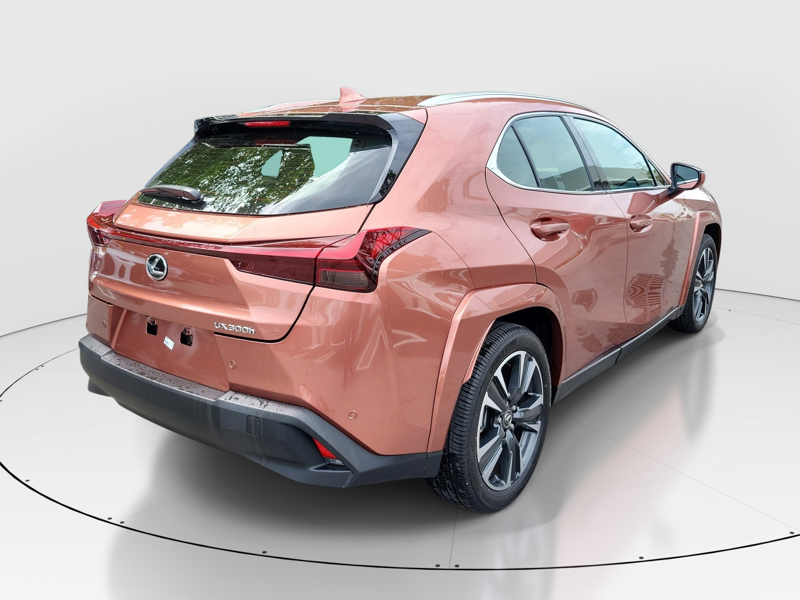 Used 2025 Lexus UX 300h FWD image 6