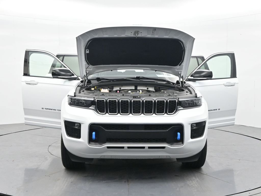 Used 2023 Jeep Grand Cherokee Overland image 43