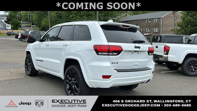 Used 2019 Jeep Grand Cherokee Altitude AWD/4WD image 6