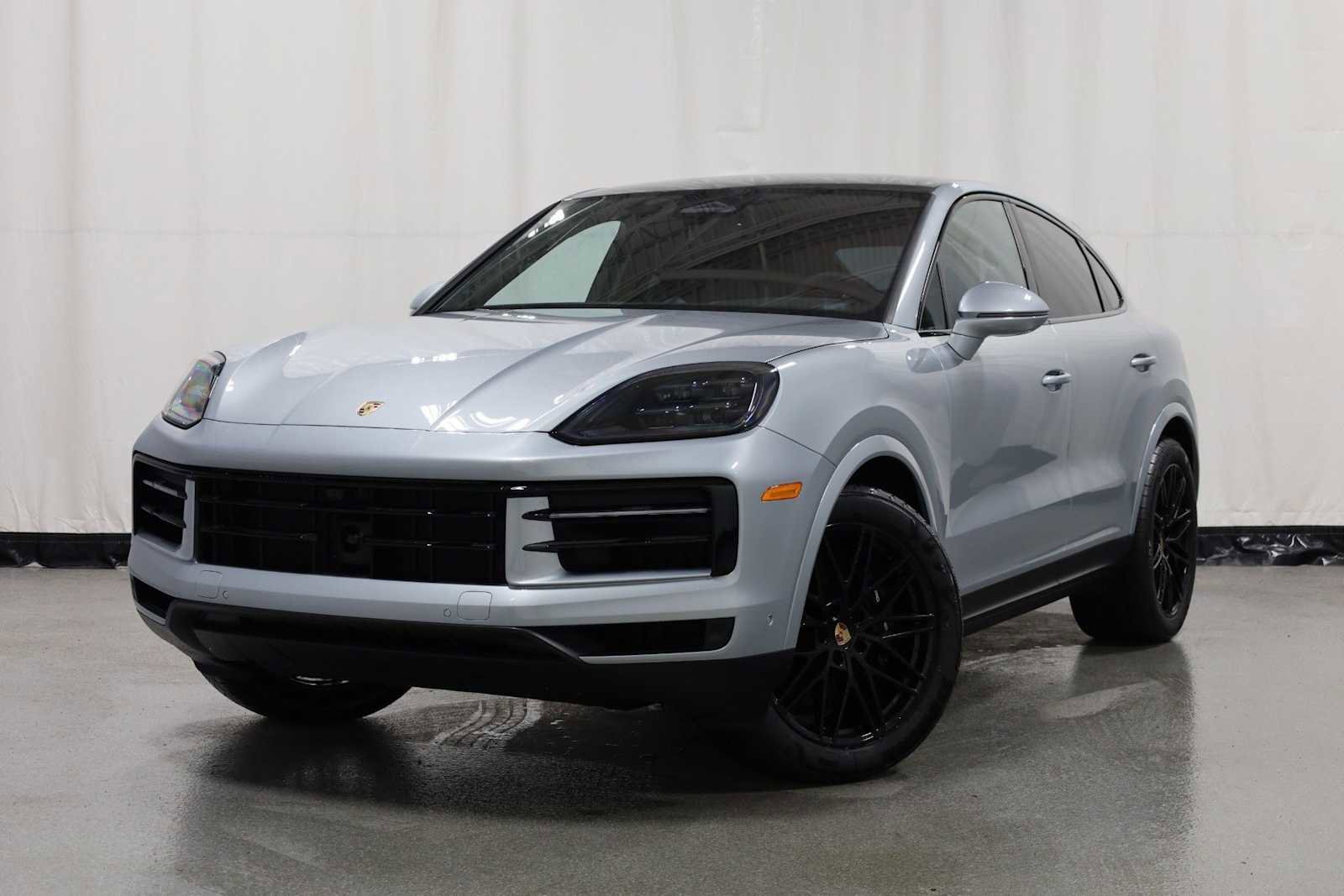 New 2026 Porsche Cayenne Coupe AWD/4WD image 1