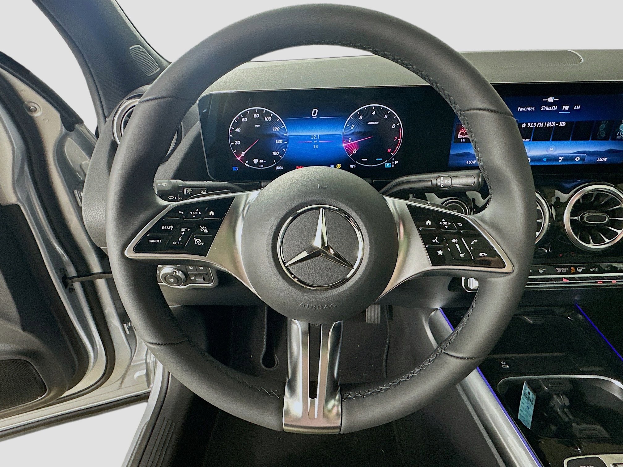 Used 2026 Mercedes-Benz GLA 250 4MATIC image 11