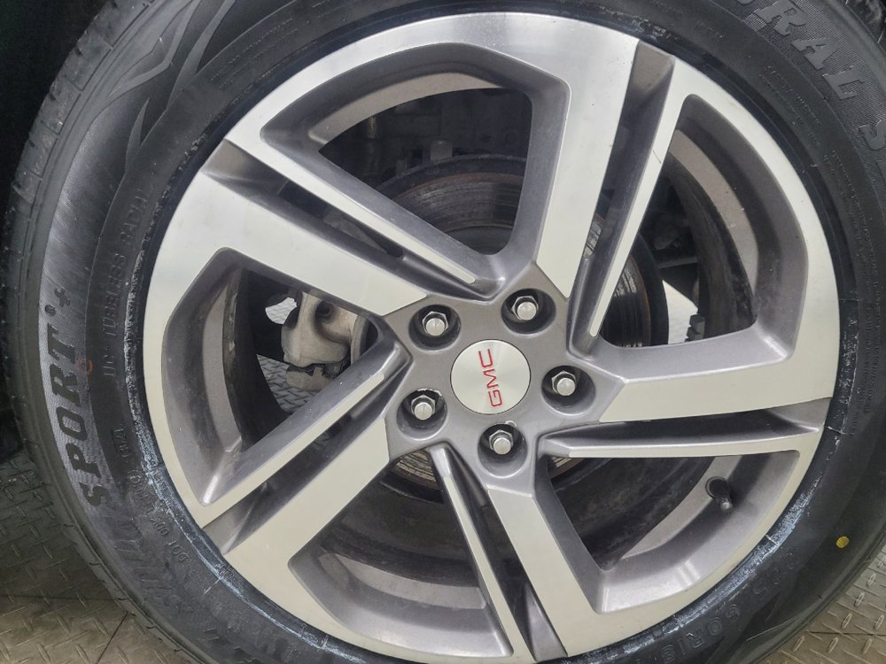 Used 2021 GMC Terrain SLT image 31