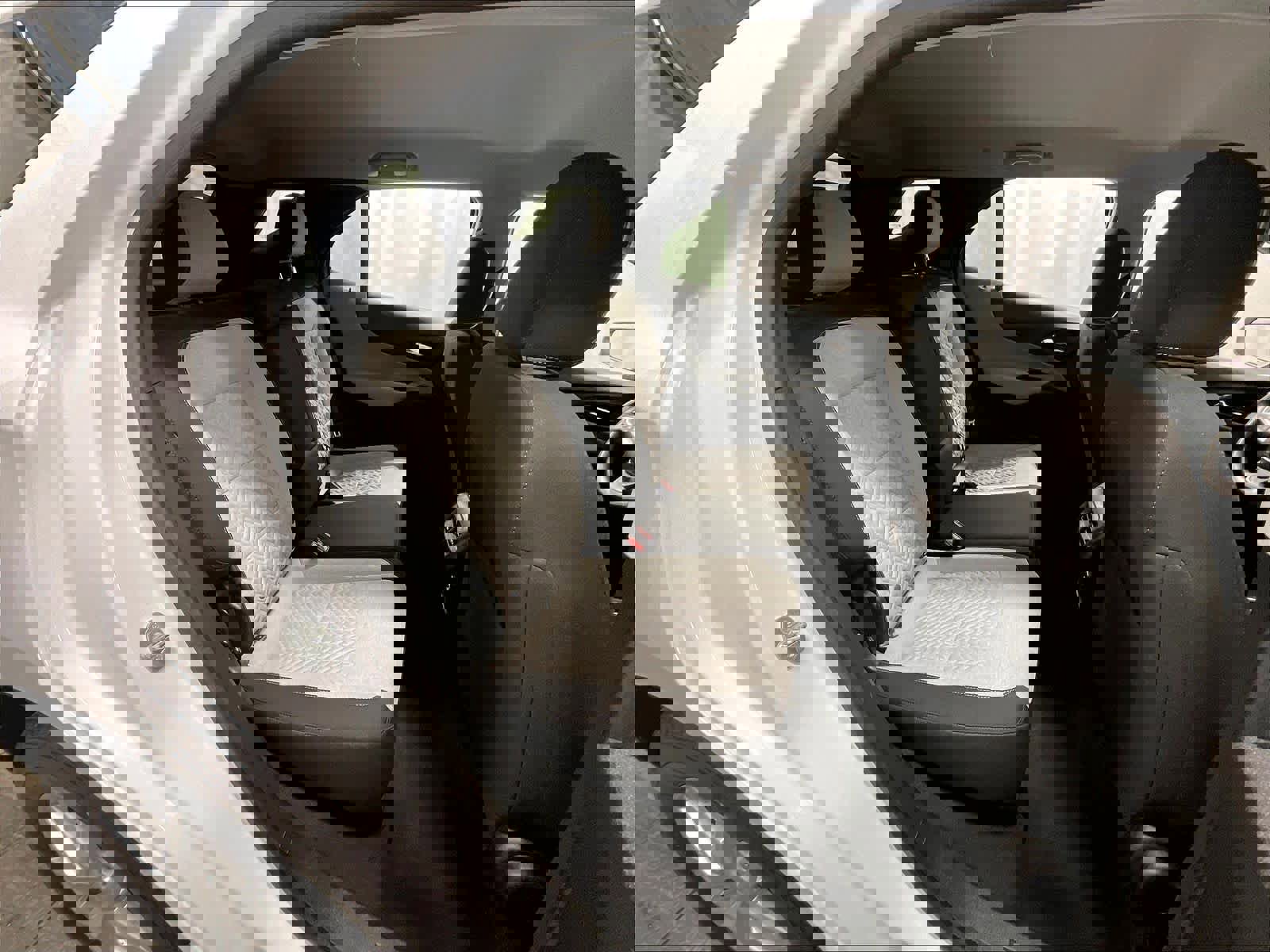 Used 2024 Chevrolet Equinox LS w/ LS Convenience Package image 16