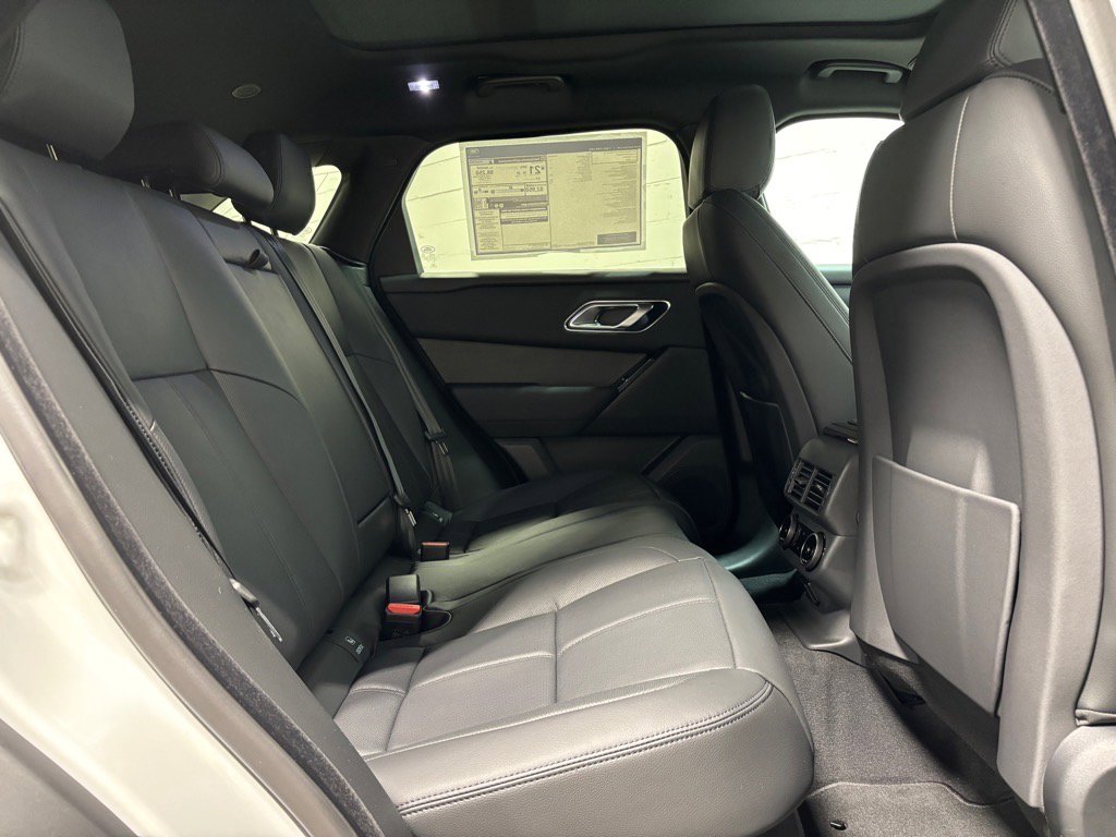 New 2026 Land Rover Range Rover Velar Dynamic SE image 39