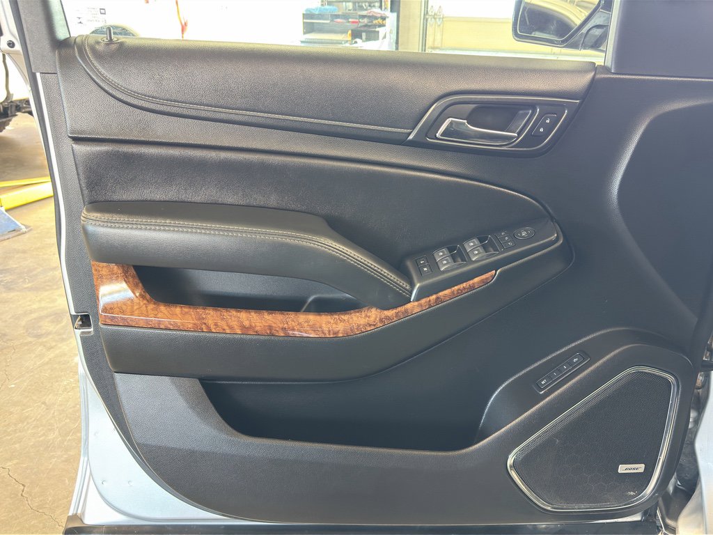 Used 2018 Chevrolet Suburban Premier AWD/4WD image 13