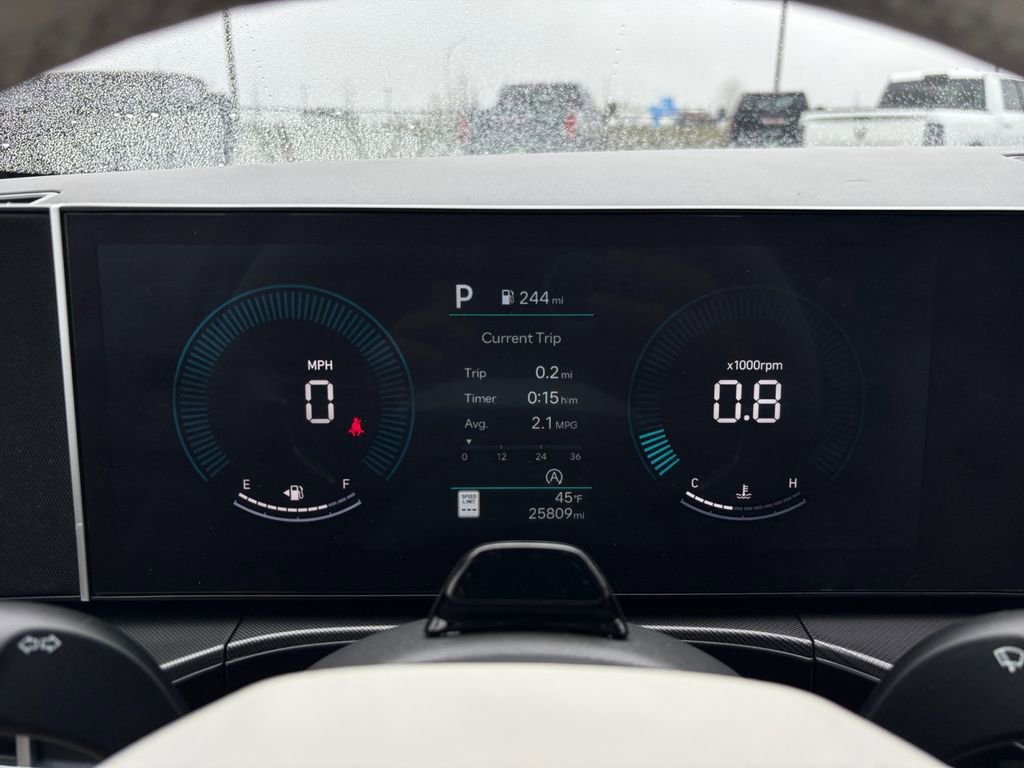 Used 2025 Hyundai Santa Fe SEL image 17