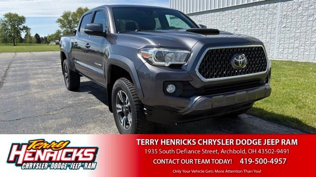Used 2018 Toyota Tacoma TRD Sport AWD/4WD image 1