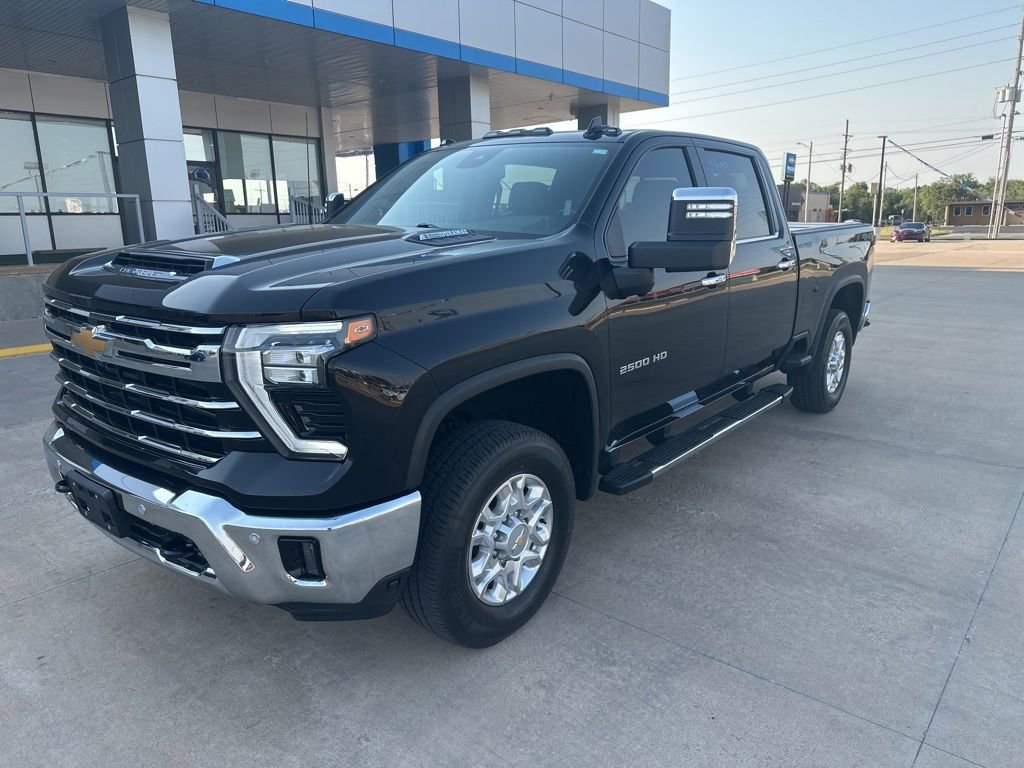 Used 2024 Chevrolet Silverado 2500 LTZ w/ LTZ Convenience Package AWD/4WD image 29