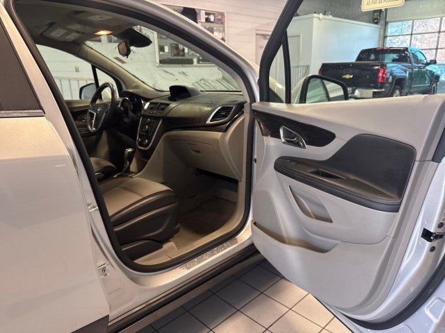 Used 2016 Buick Encore FWD image 27