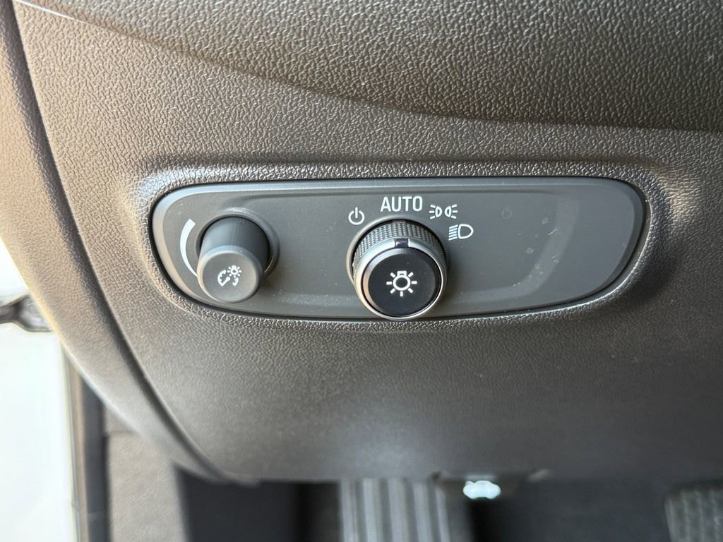 Used 2023 Chevrolet Equinox RS AWD/4WD image 20