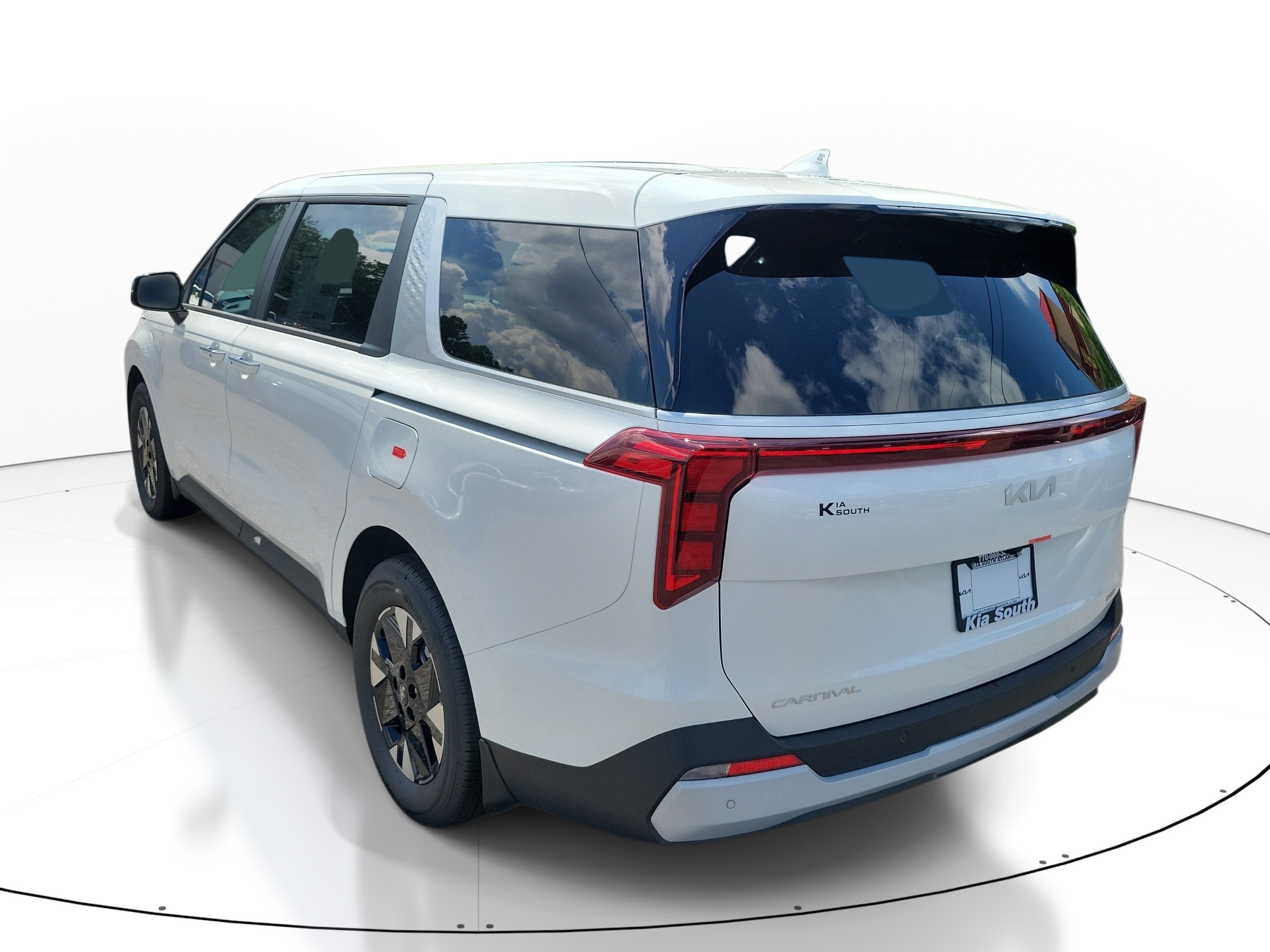 New 2026 Kia Carnival LXS FWD image 4