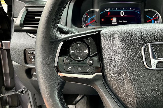 Used 2022 Honda Pilot Touring image 11