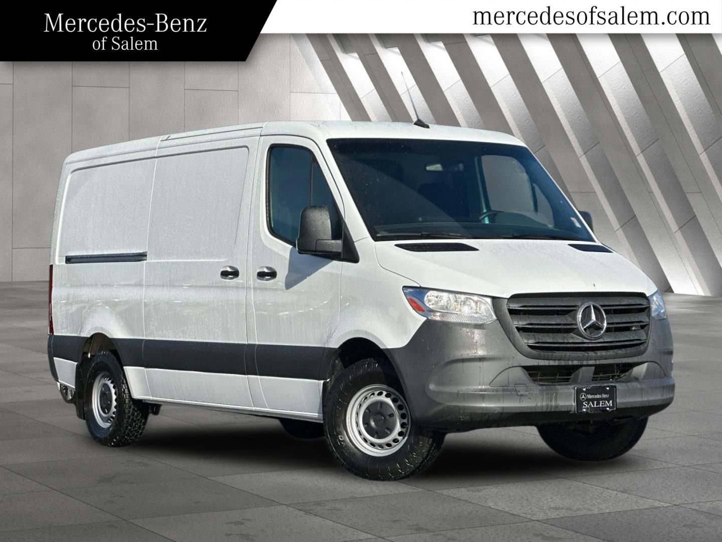 Used 2021 Mercedes-Benz Sprinter 1500 image 1