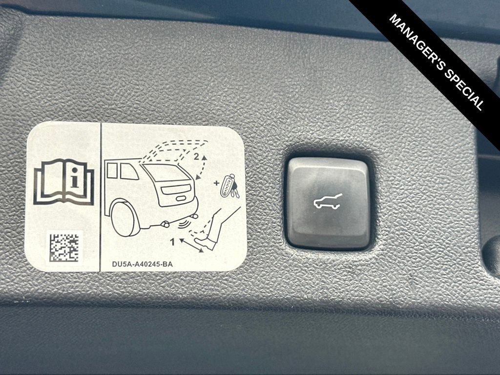 Used 2020 Ford Escape SEL image 25