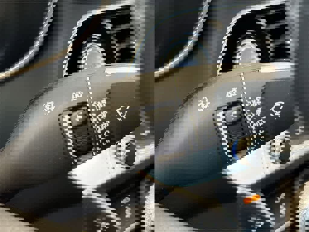 Used 2023 Genesis G70 3.3T w/ Sport Prestige Package image 25