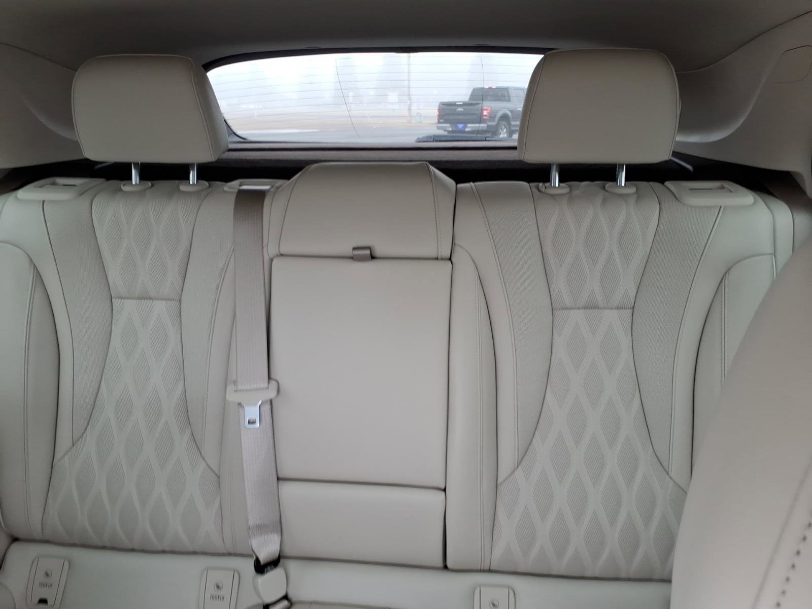 Used 2023 Buick Envision Avenir image 14