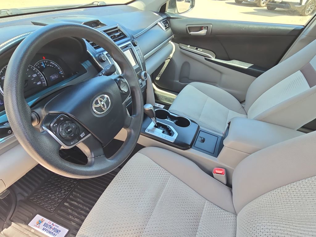 Used 2012 Toyota Camry LE image 15