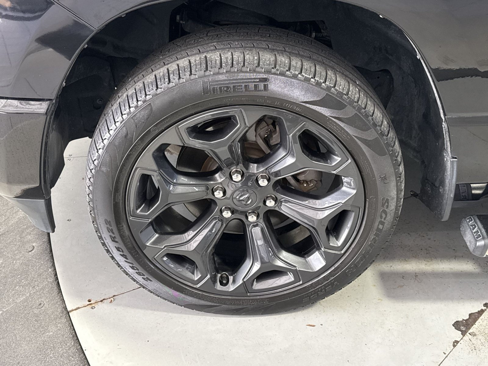 Used 2019 RAM 1500 Big Horn AWD/4WD image 13