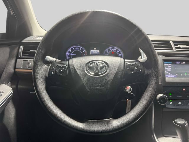 Used 2017 Toyota Camry XLE FWD image 19
