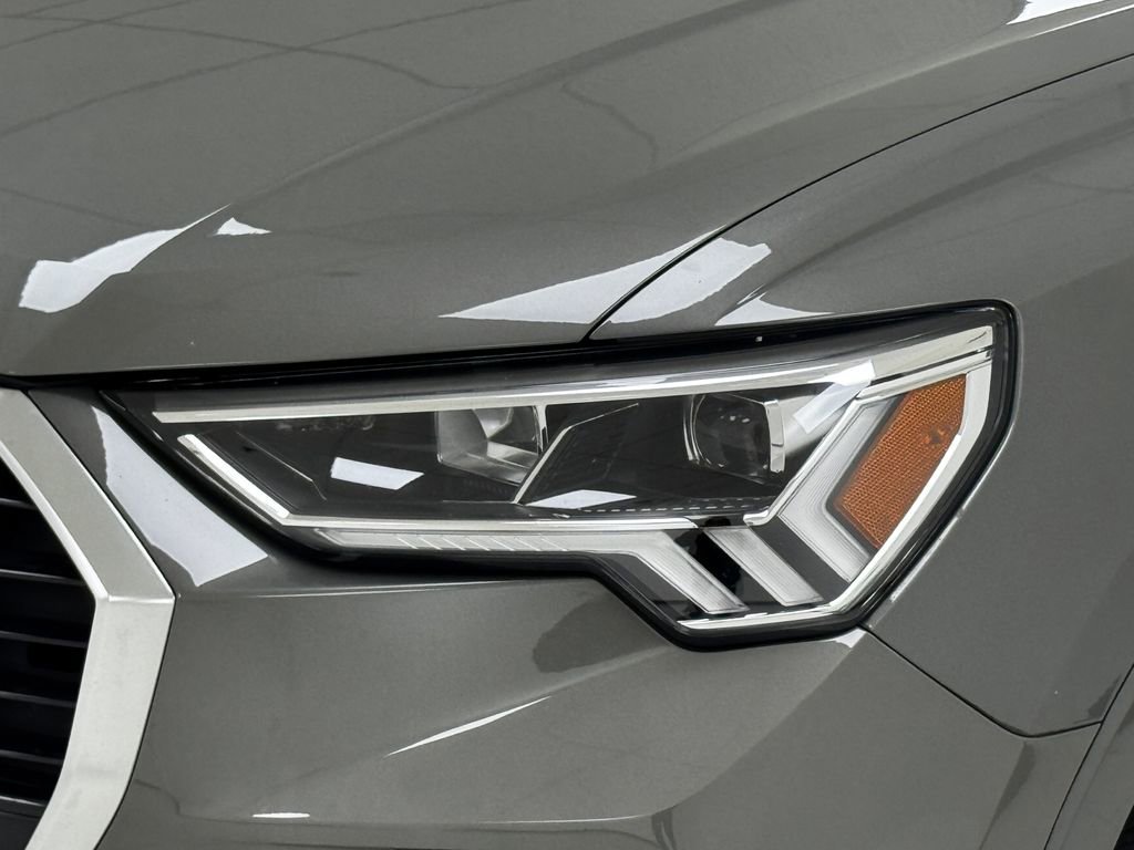 Used 2022 Audi Q3 2.0T Premium Plus w/ Premium Plus Package image 40