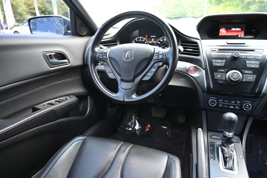 Used 2020 Acura ILX image 12