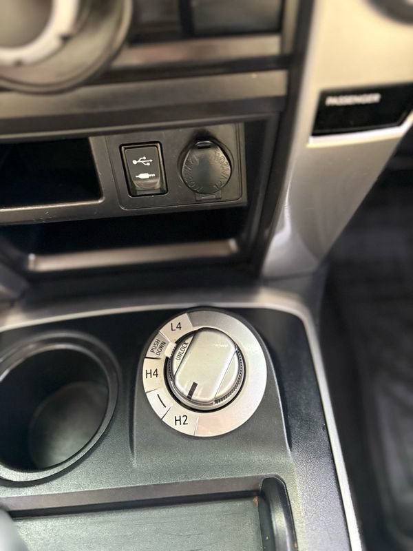 Used 2015 Toyota 4Runner SR5 Premium AWD/4WD image 27