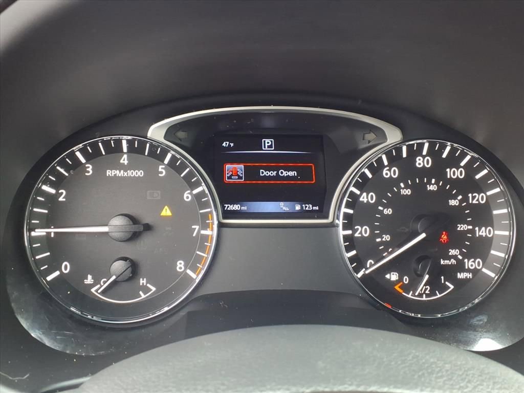 Used 2017 Nissan Altima 2.5 SV w/ Convenience Package image 6