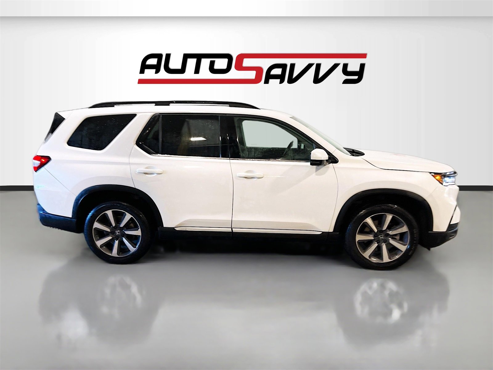 Used 2024 Honda Pilot Elite image 8