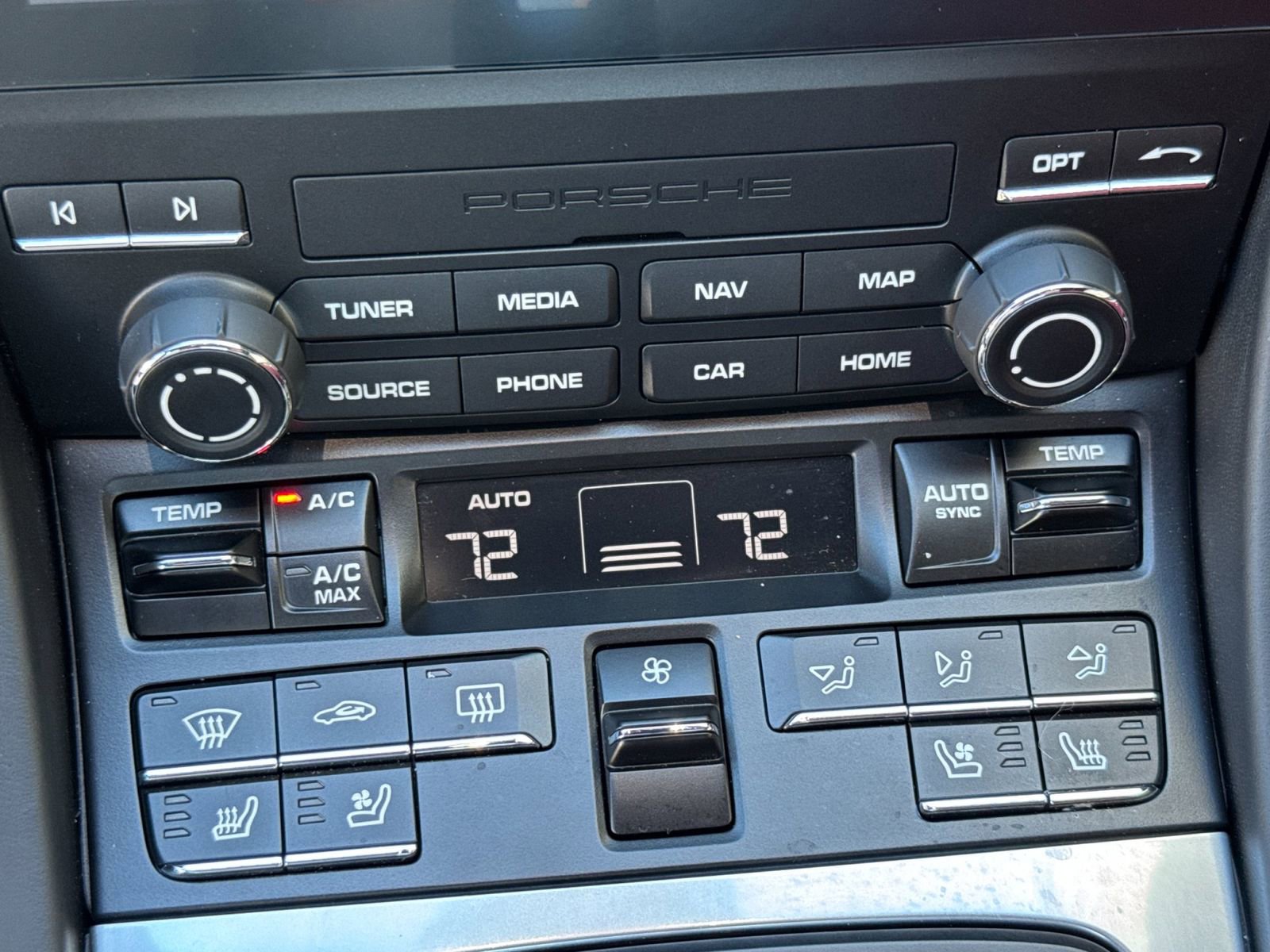 Certified 2025 Porsche 718 Boxster image 20