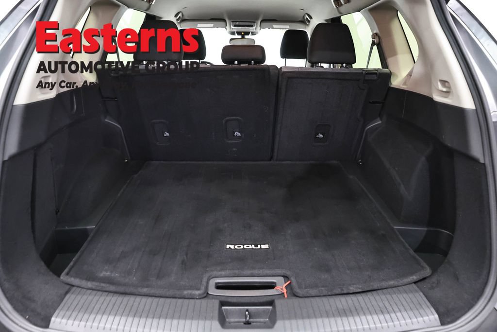 Used 2023 Nissan Rogue SV AWD/4WD image 9